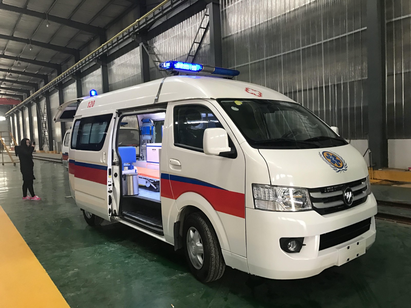 安义县救护车转院