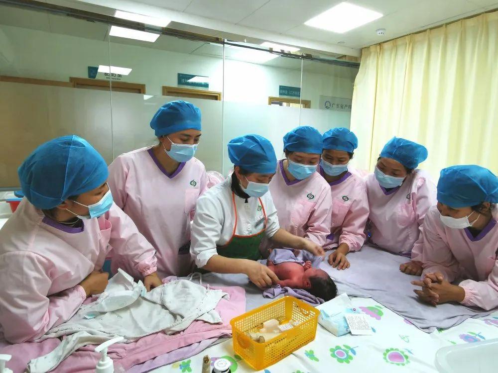 安义县妇婴监护型护送